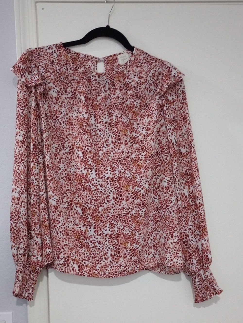 Roan And RyanLong-Sleeve Pink Floral Print Blouse Suze M